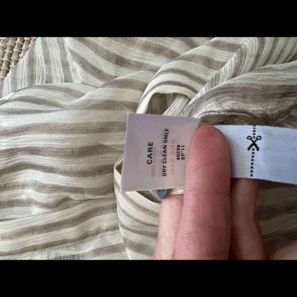 Madewell Button Down, Neutral Sheer Shirt with Chest Pockets - Picture 13 of 15